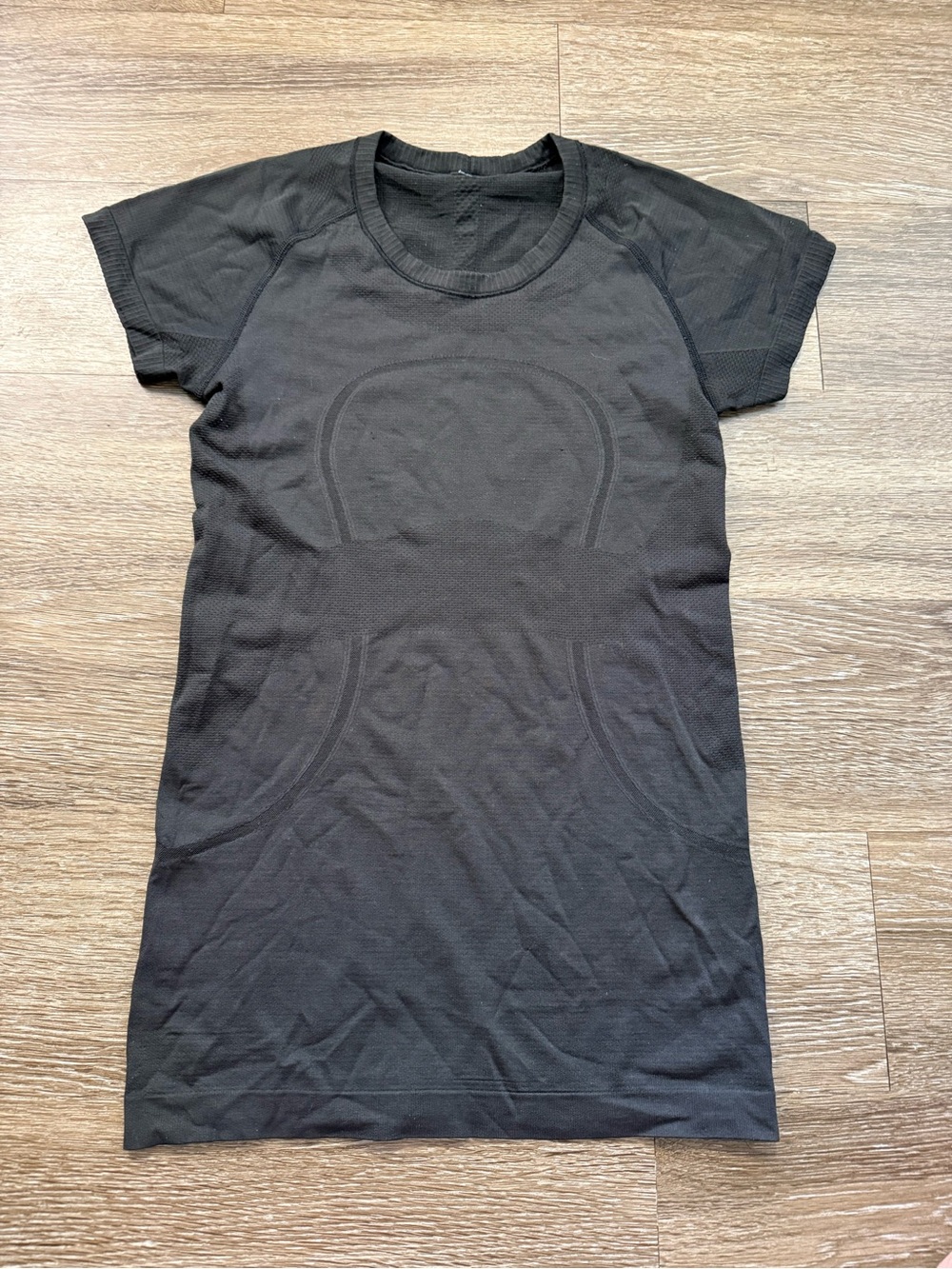 Lululemon Swiftly Tech Short Sleeve 2.0 Black / Black - Picture 3 of 6